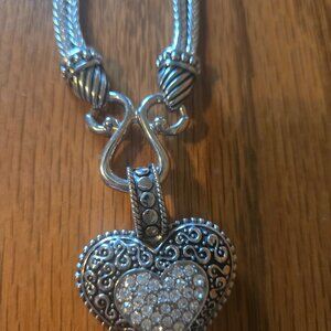 ELEGANT LIA SOPHIA COUTURE LOVE DUST SILVERED HEART & RHINESTONES CHAIN NECKLACE